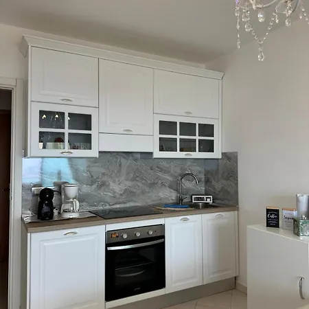 Casa Del Sole - Relax, Vista Mare, Garage Gratis A 5 Min Dal Centro Di San Remo